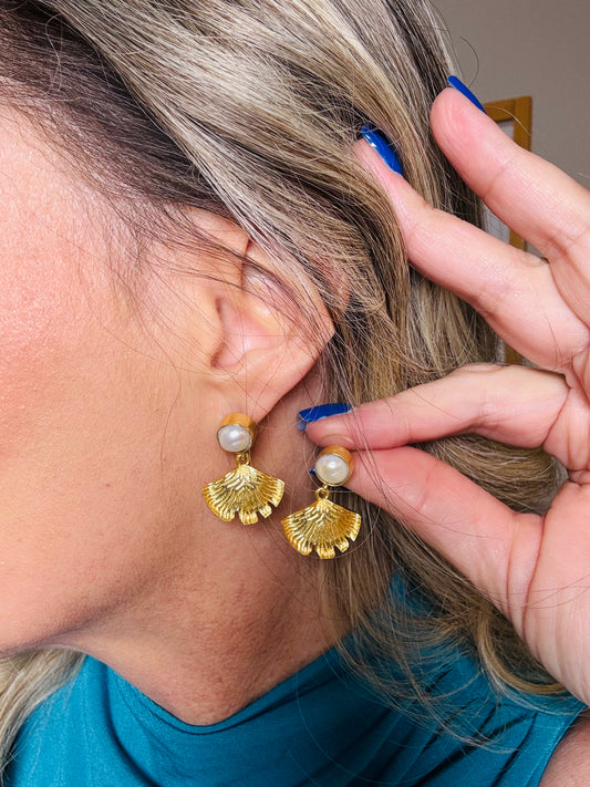 Wave Pearl Earrings