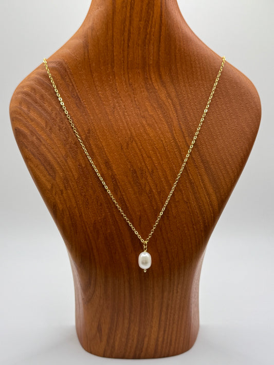Sol Pearl Necklace
