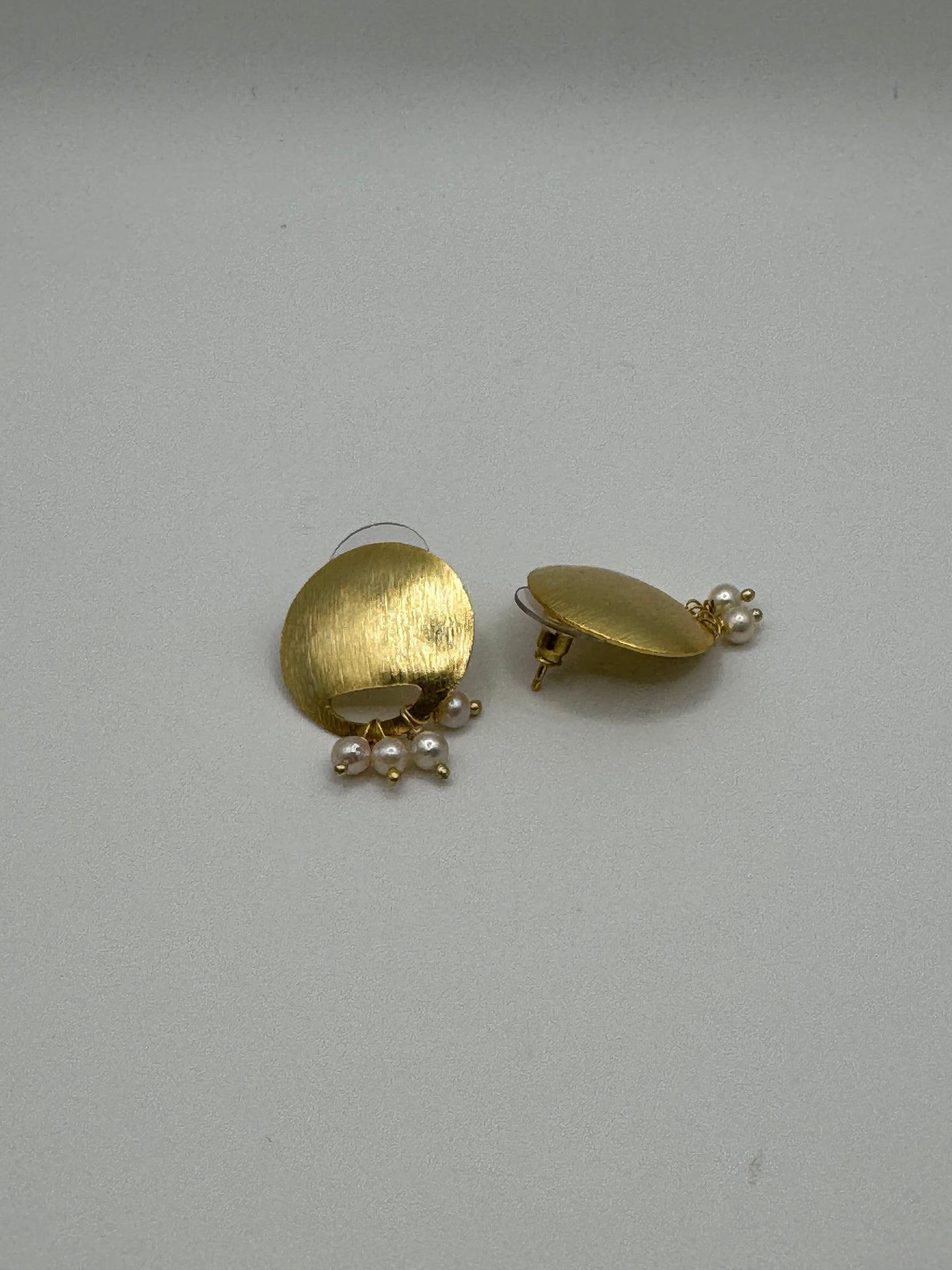 Sand Pearl Earring