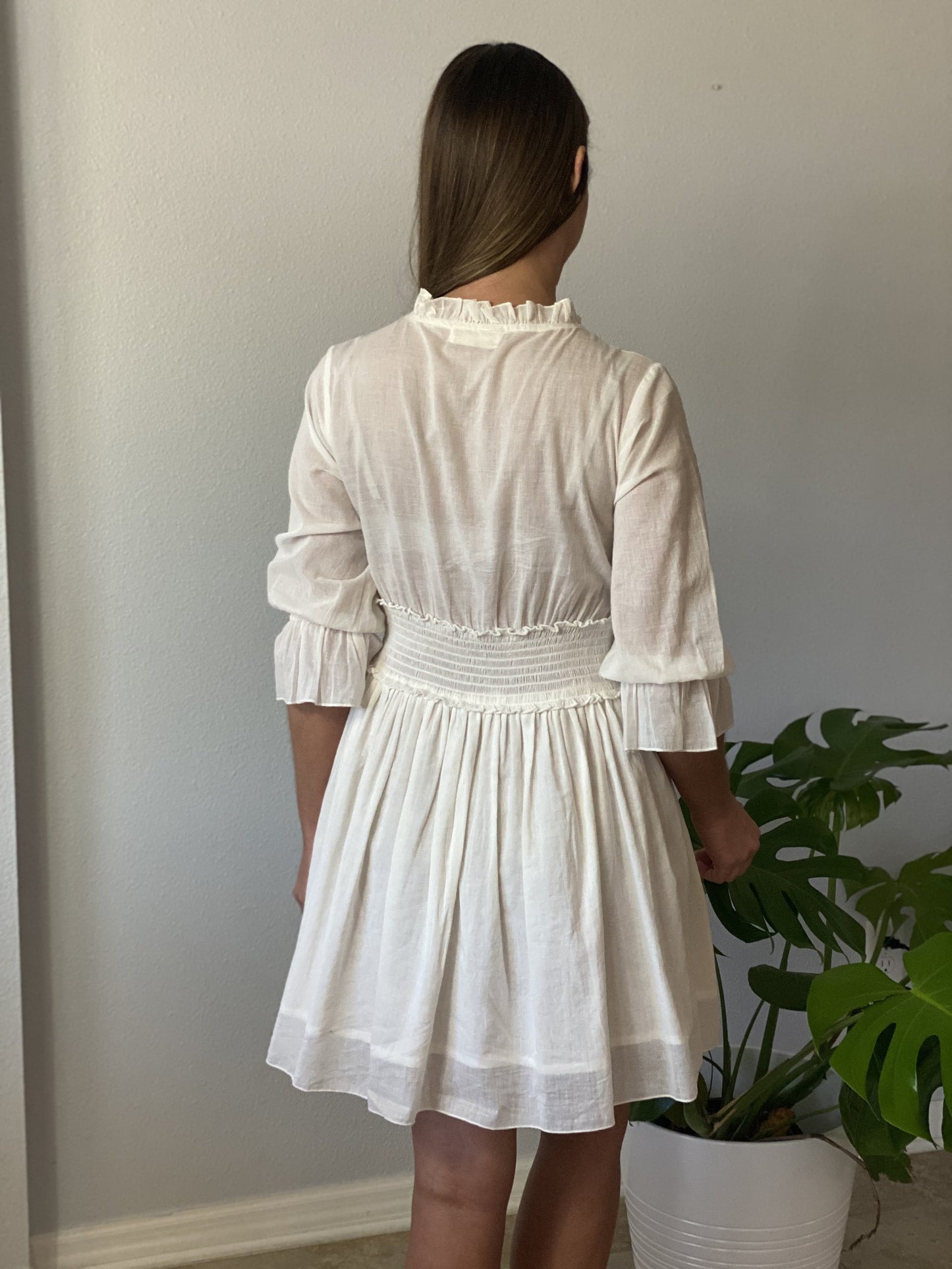 Mari white short dress good vibes